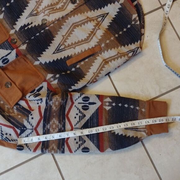 Western Shaket Sweater Jacket Tribal Aztec Print brown black buttondown L - Picture 10 of 13